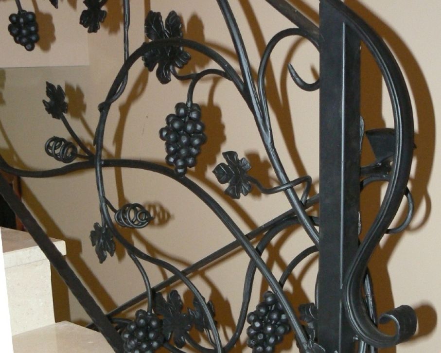 Balustrady kute i nierdzewne